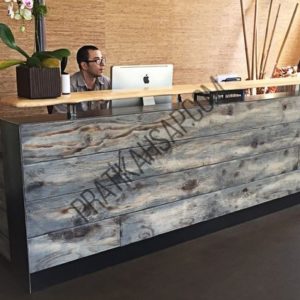 Ahşap resepsiyon masası 3